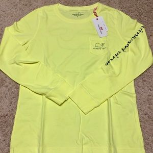 VINEYARD VINES Long Sleeve Whale Pocket Tee